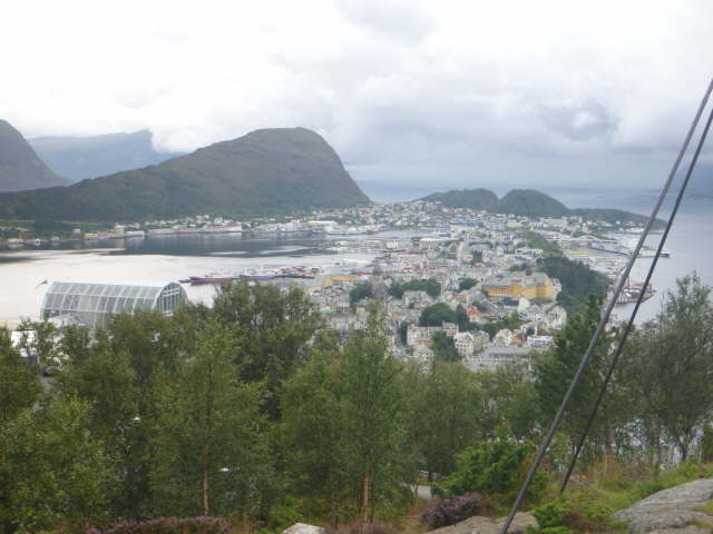 �lesund